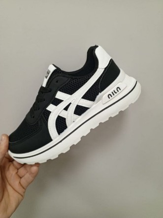 фото весенние женские кроссовки оптом