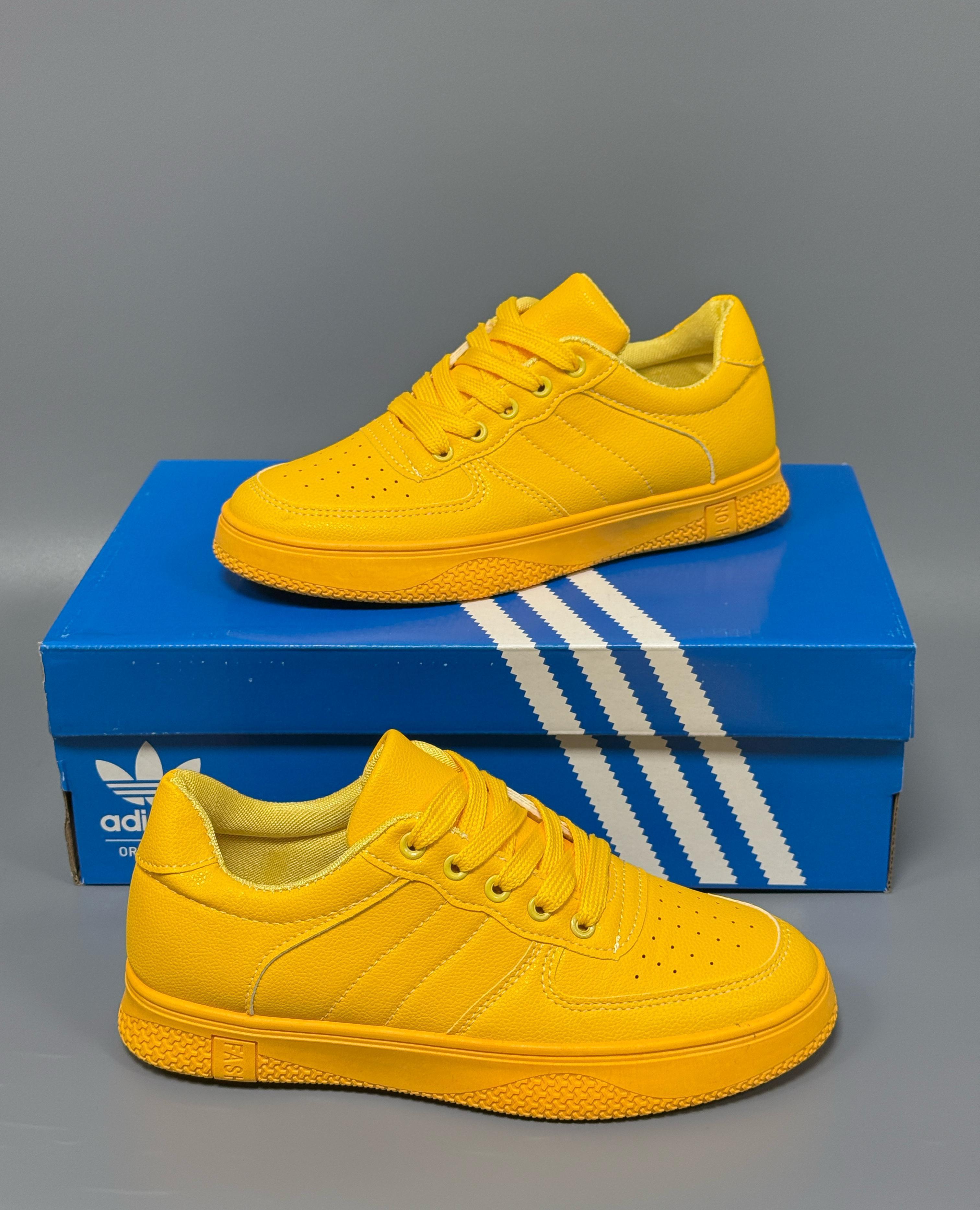 фото весенние кроссовки для девочек оптом