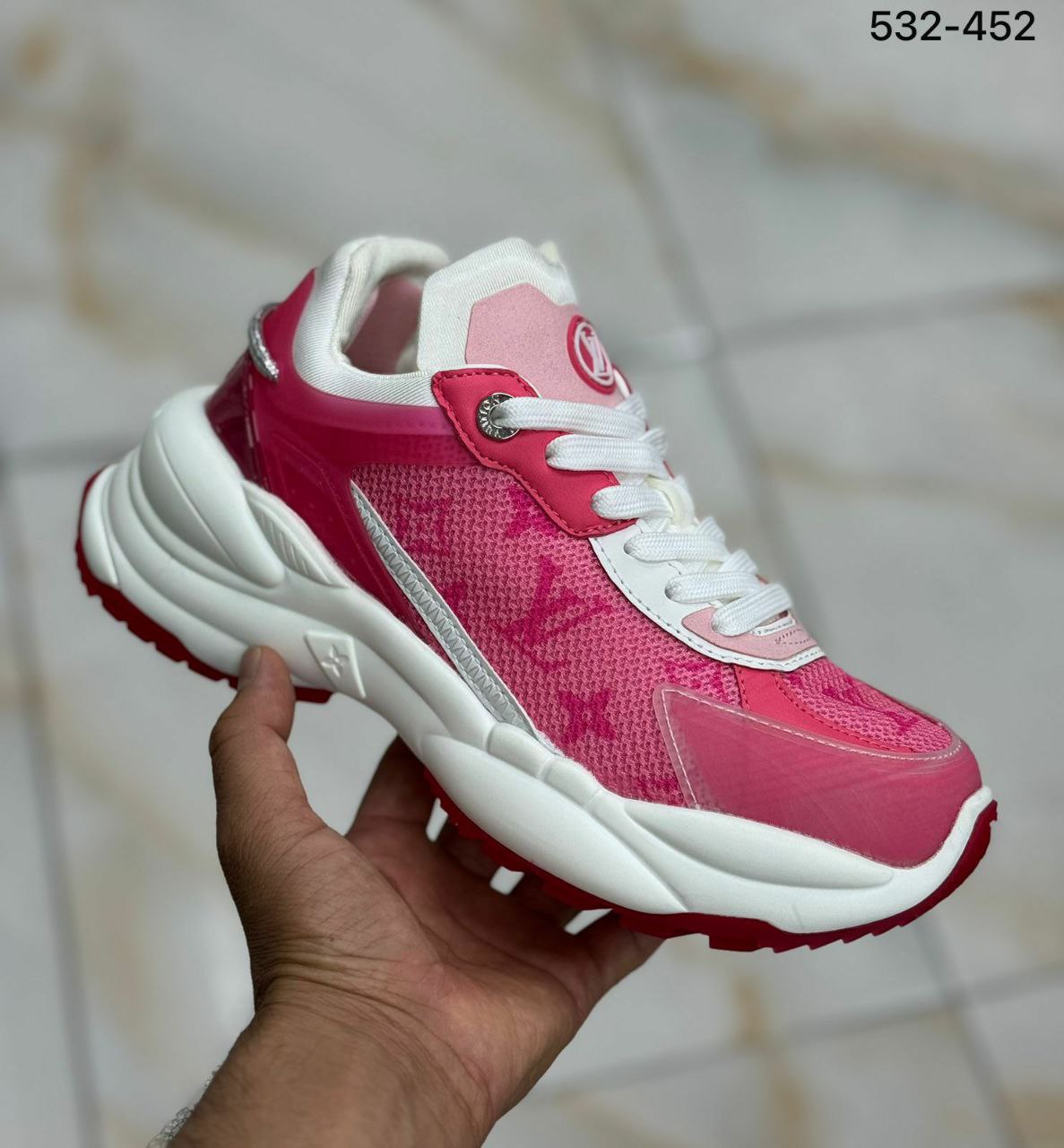 фото осенние женские кроссовки опт в России