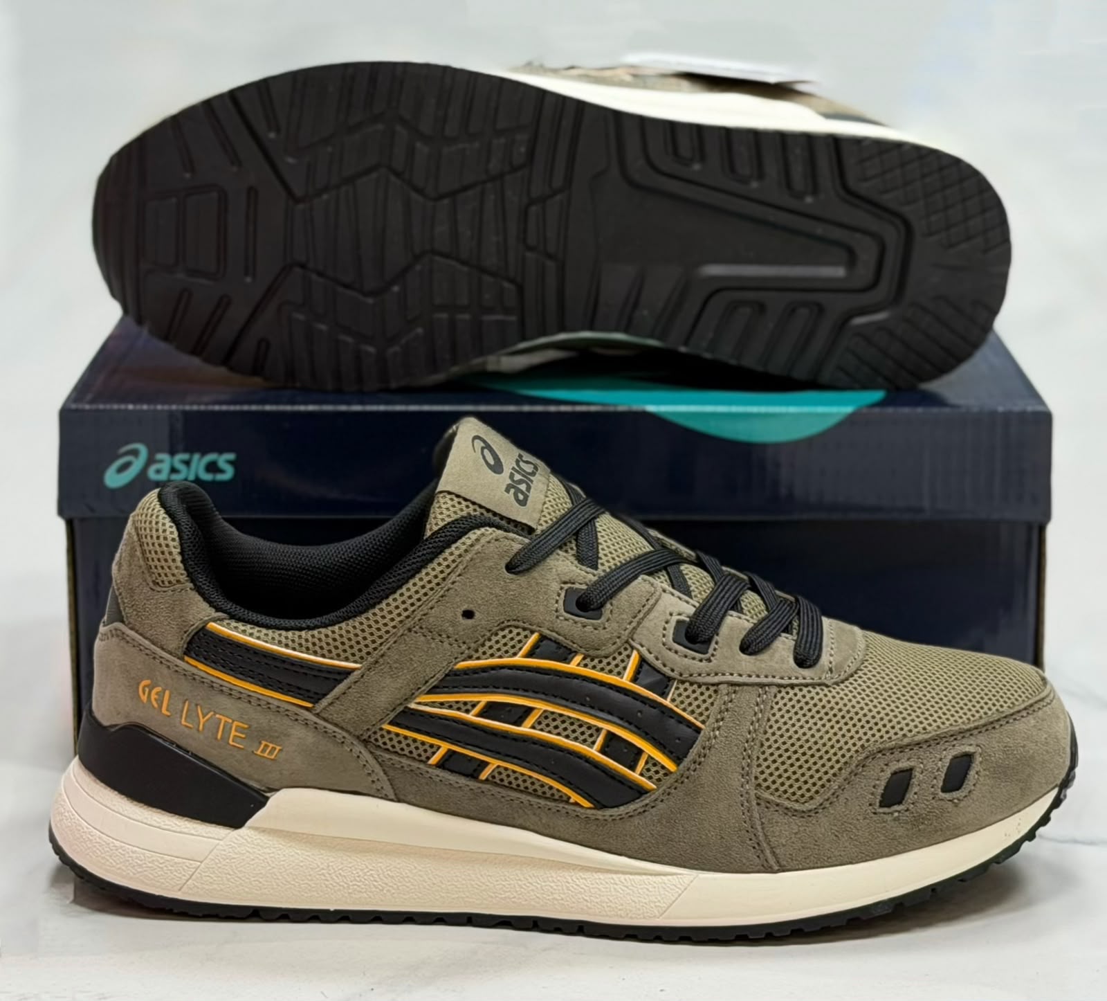 фото мужские осенние кроссовки asics gel lyte iii 778930 оптом