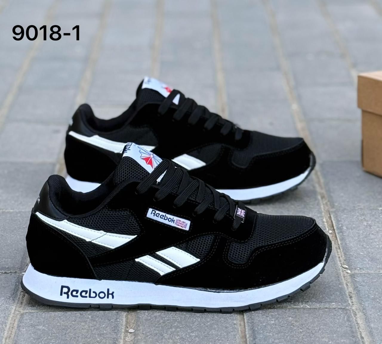 фото Мужские осенние кроссовки Reebok 549208 оптом на лето для мужчин
