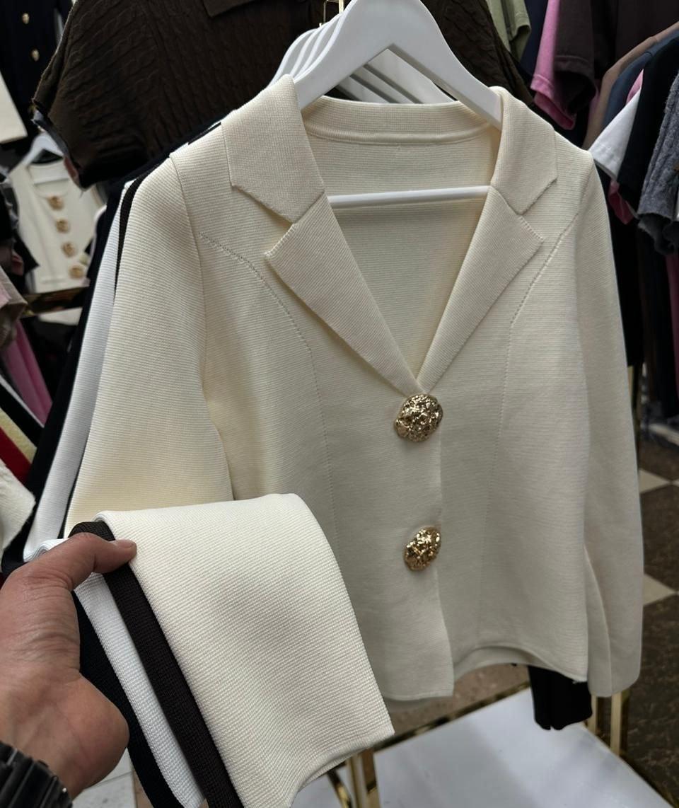 картинка Кардиган вязаный с золотыми пуговицами олд мани от магазина Одежда+