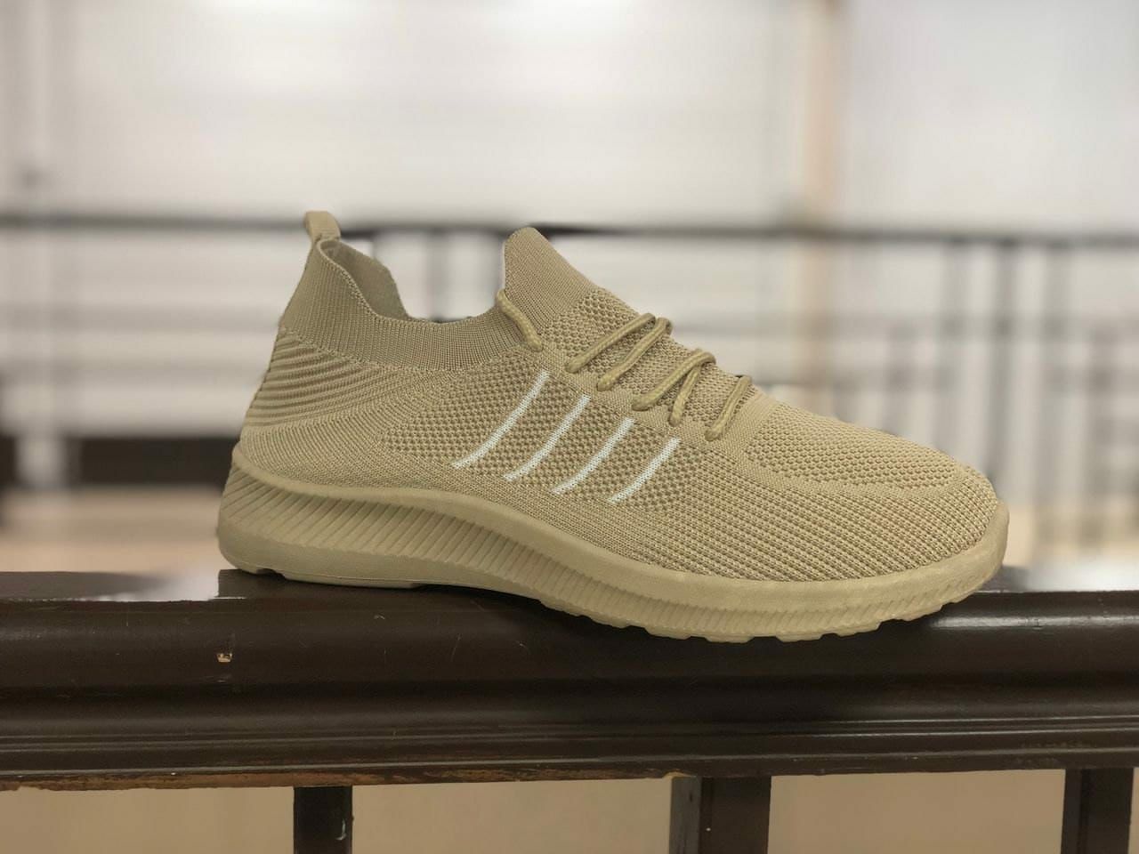 фото весенние мужские кроссовки оптом с доставкой