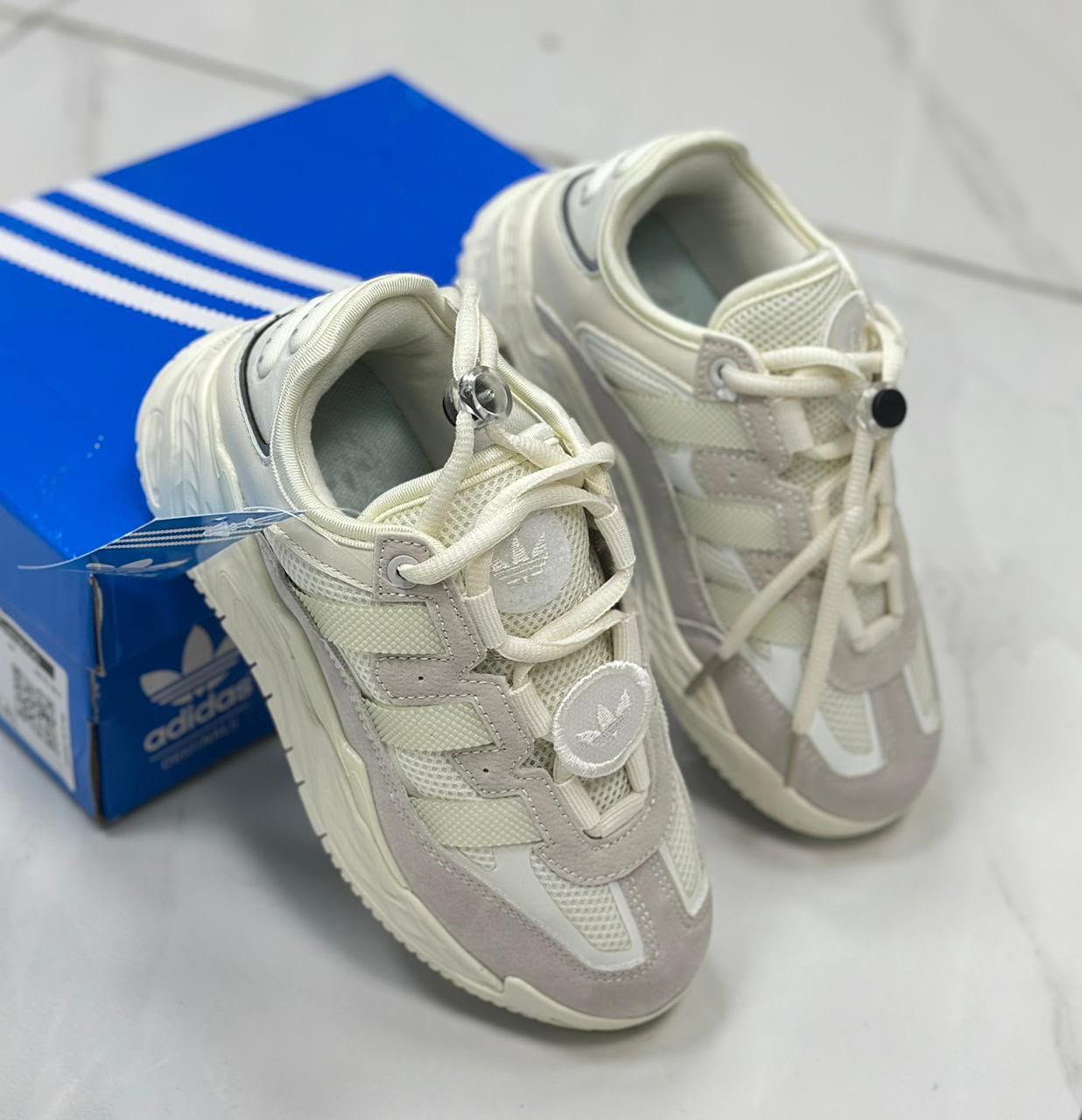 фото женские кроссовки adidas 450160 оптом