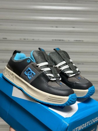 фото весенние мужские кроссовки оптом с доставкой