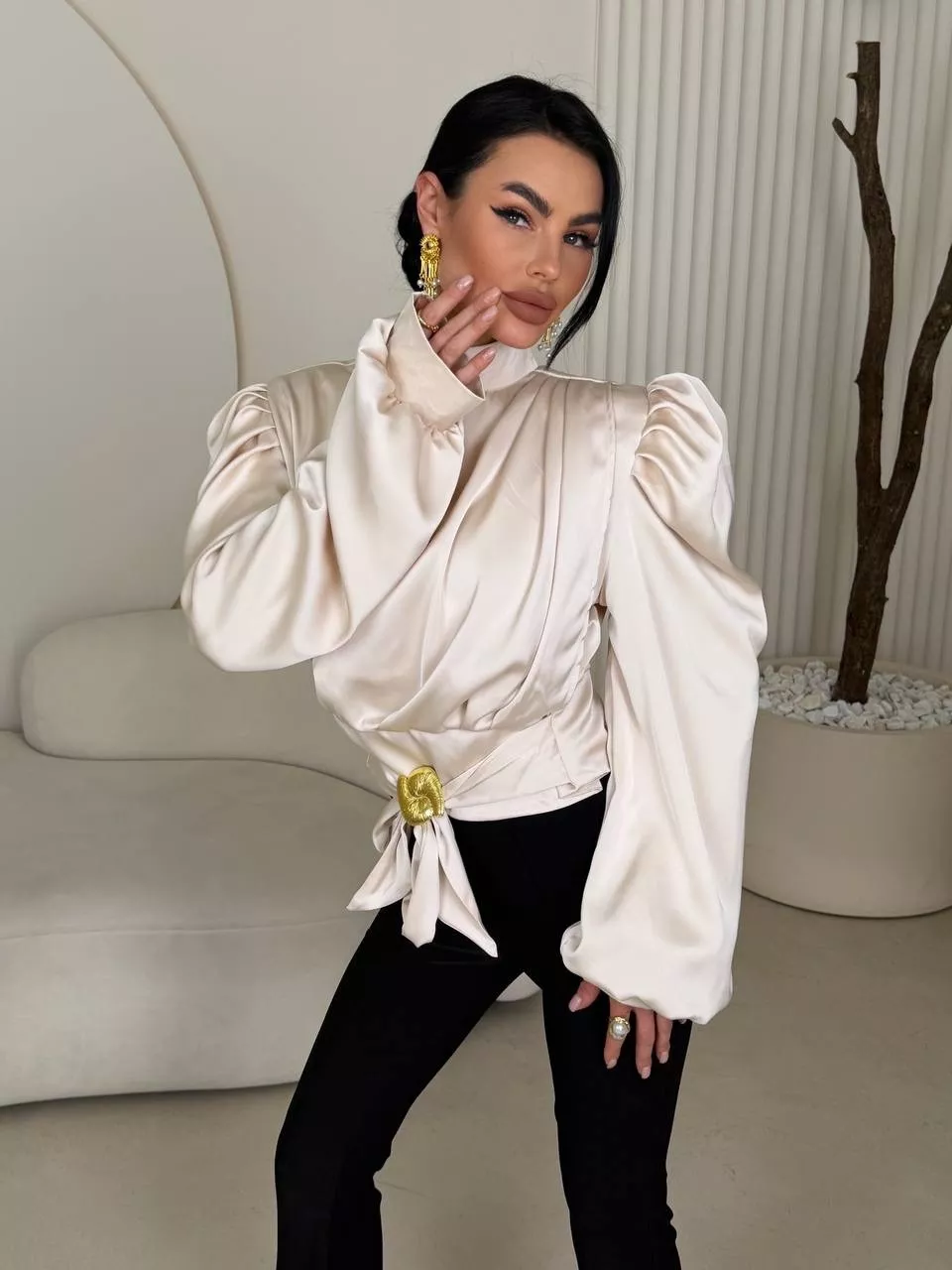 картинка Элегантная блузка от магазина Одежда+