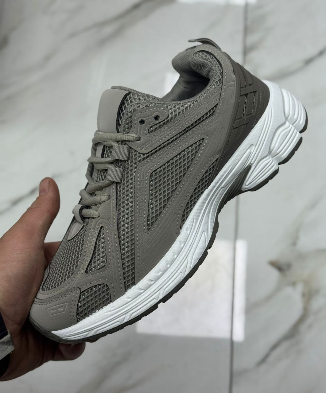 фото весенние мужские кроссовки оптом с доставкой